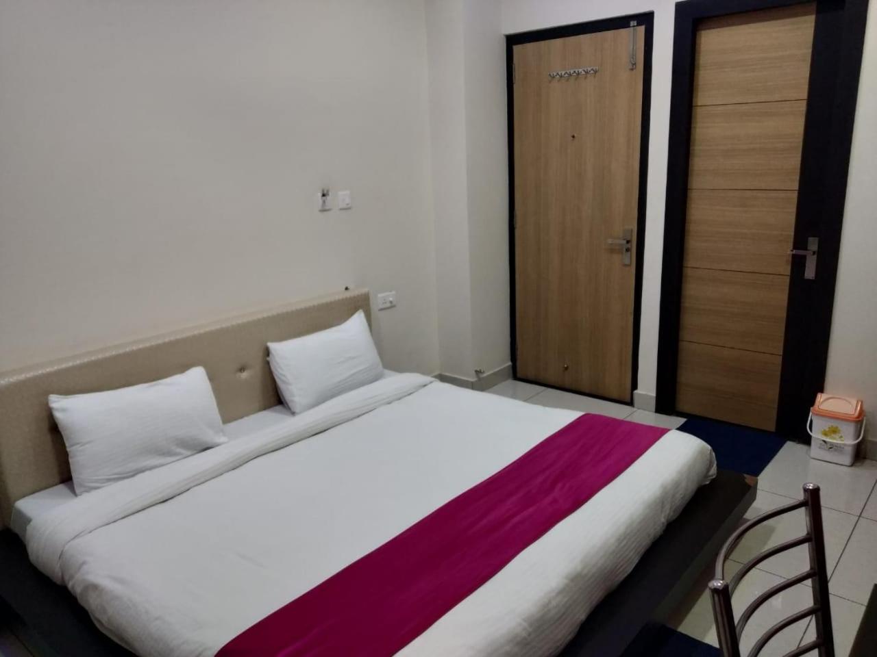 Hotel Reyansh Tanakpur Exterior foto