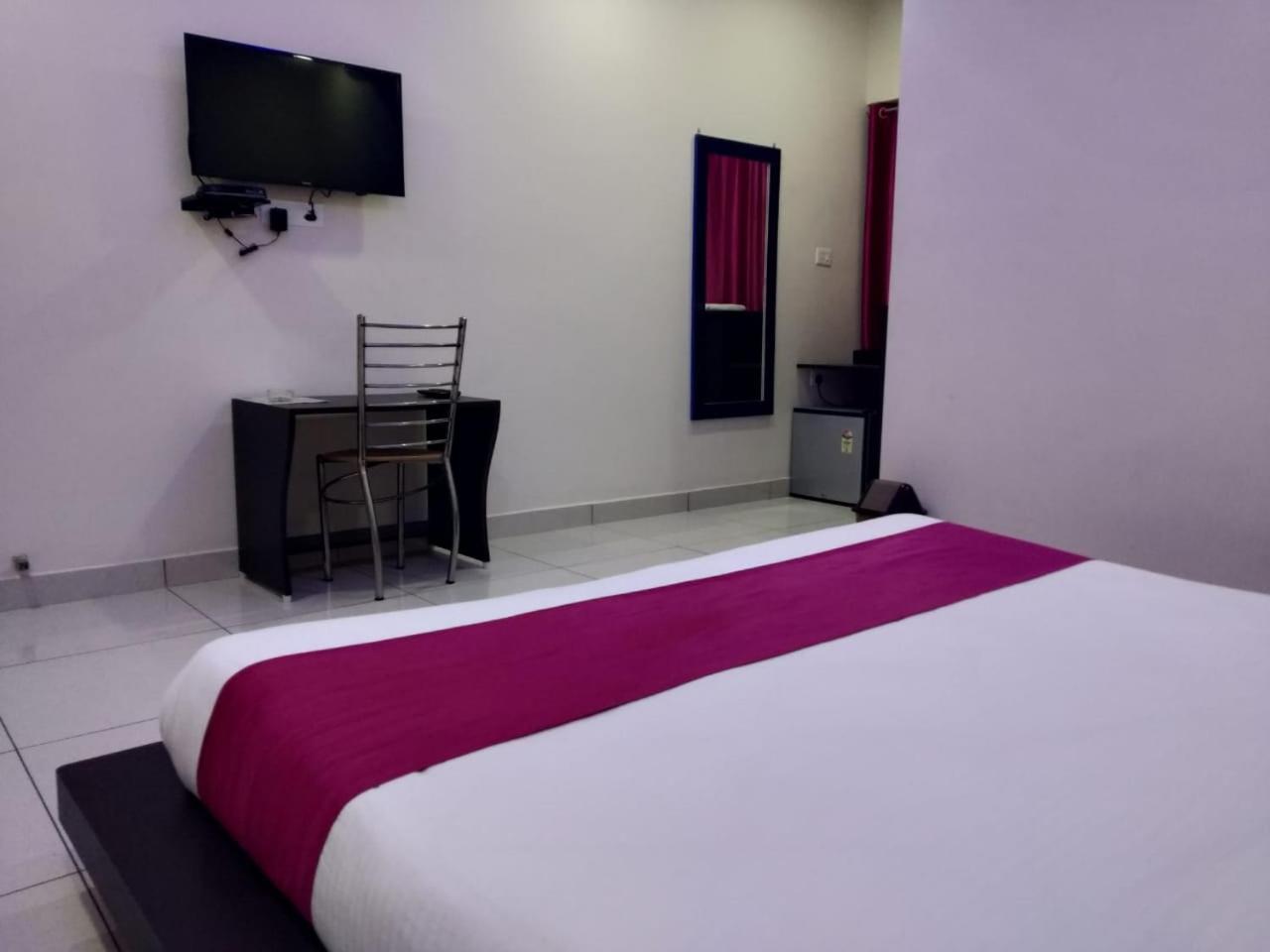 Hotel Reyansh Tanakpur Exterior foto