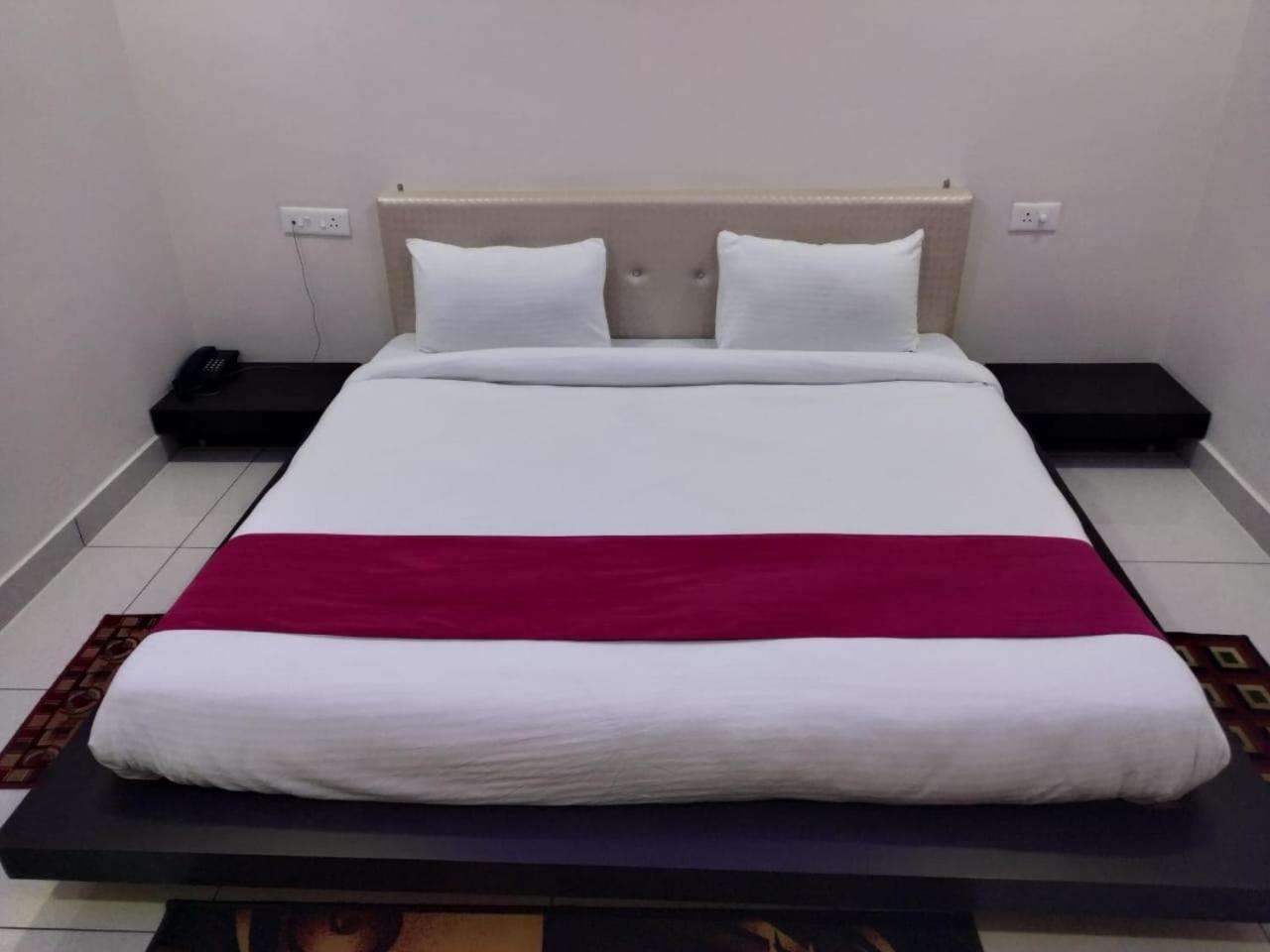 Hotel Reyansh Tanakpur Exterior foto