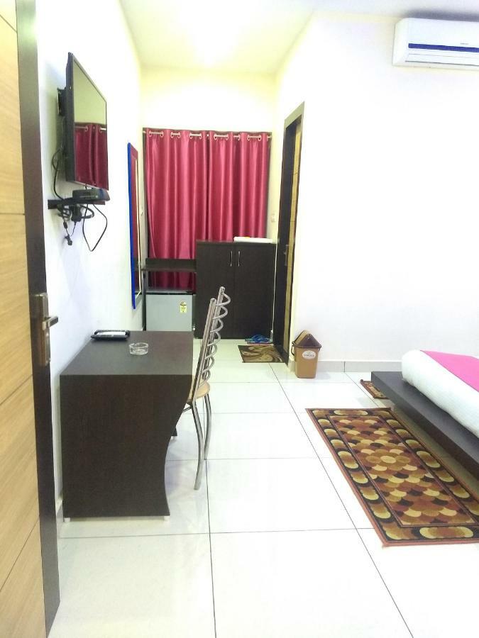 Hotel Reyansh Tanakpur Exterior foto