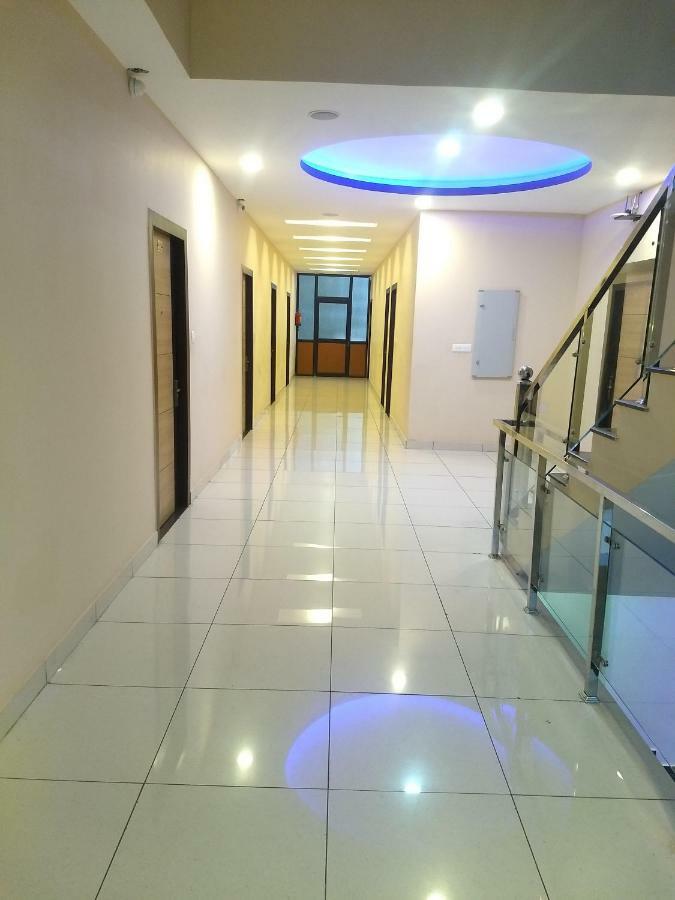 Hotel Reyansh Tanakpur Exterior foto
